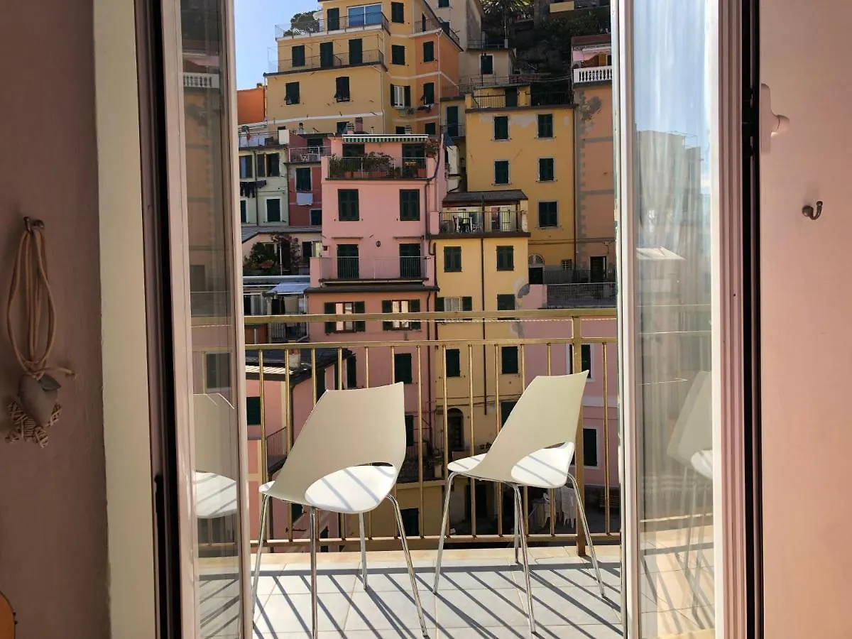 Giardi Apartment Riomaggiore 0*,