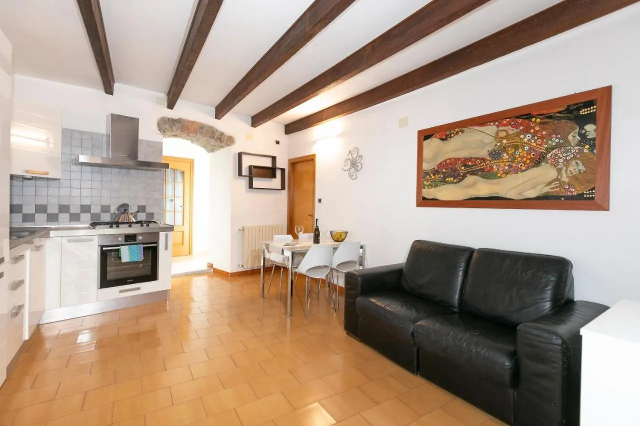Giardi Apartment Riomaggiore Italy