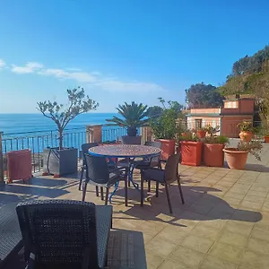 L'oblò Riomaggiore