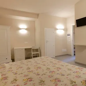 Carruggio Apartment